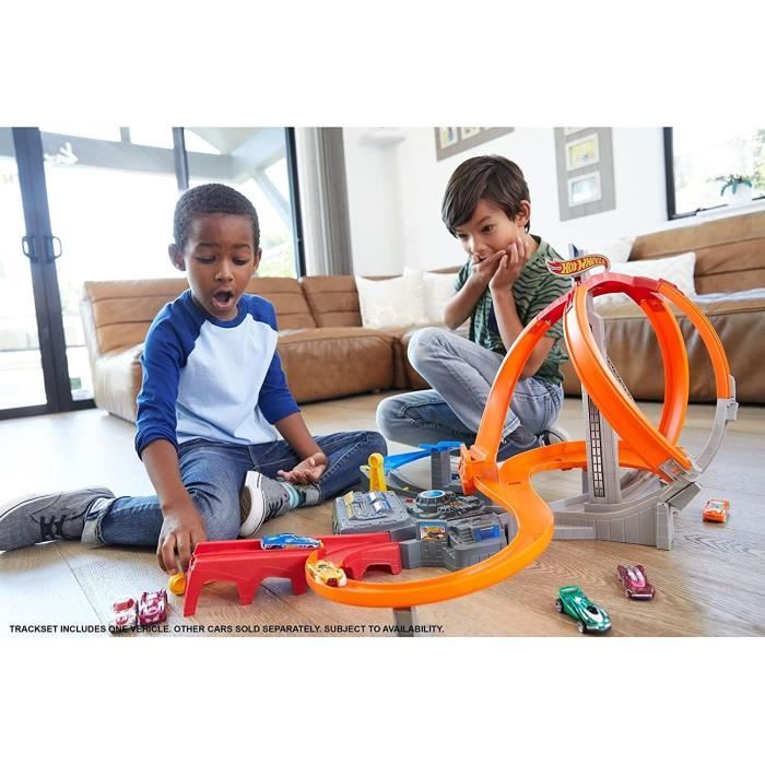 Vehicule Pour Circuit Miniature Hot Wheels Action Coffret Piste Ouragan Avec Propulseur Et