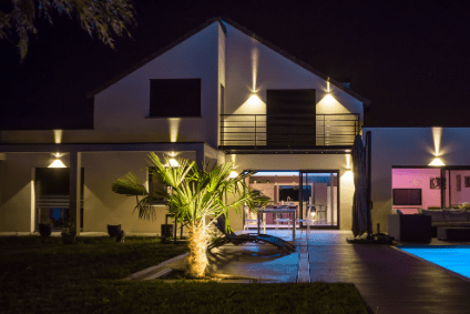 L'éclairage pour façade extérieur de la maison : guide complet