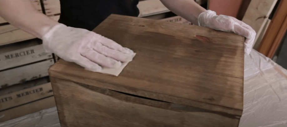 Comment céruser un meuble en bois ? - Cdiscount