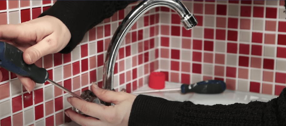 Remonter poignees robinet