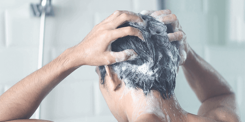 Faut il laver les cheveux de bébé tous les jours ? 