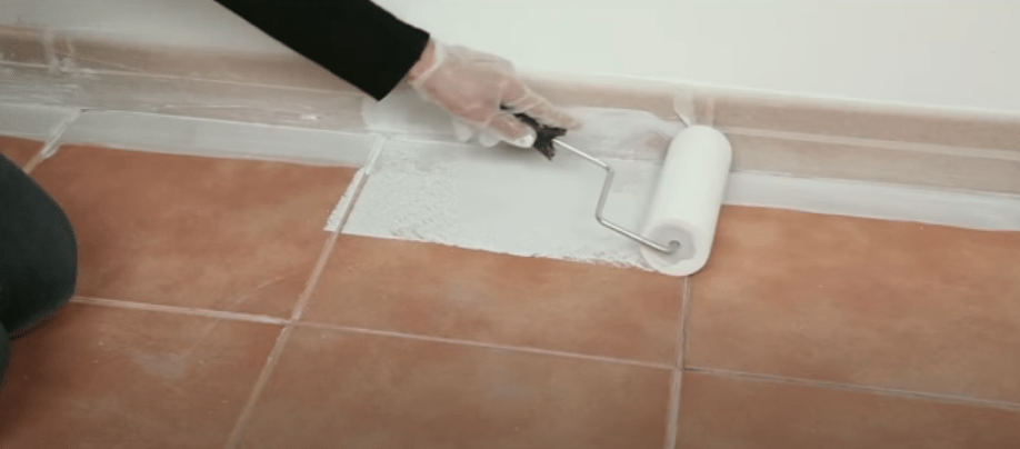 Comment peindre sur du carrelage au sol ? - Cdiscount