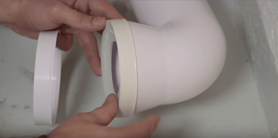 Comment réparer les fuites à l'extérieur du réservoir des wc