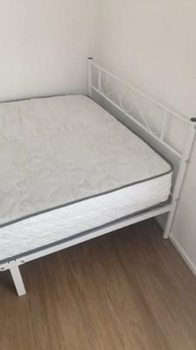 Matelas 140x190 cm Hybride 28 cm - Ressorts Ensachés + Mémoire de Forme, H3 Mi-Ferme, 7 Zones, Respirant, Oeko-Tex - Maison