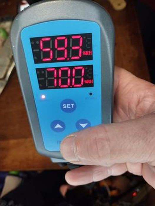 Prise Thermostatique Numérique 230V Avec Sonde - Régulateur Température Et Humidité Écran LCD