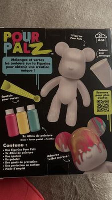 Worldwide Ours à Peindre DIY - Kit Créatif Avec Figurine 23 Cm, 3 Peintures, Pinceaux, Tablier Et Nappe - Cadeau Décoration Intérieur - Bleu Ciel