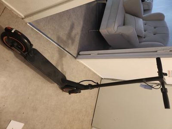 QnQ Trottinette Électrique Pliable 500W - 10.4Ah Autonomie 35km, Double Frein, Amortisseurs, Pneus 10", App, 25km/h, Pour Adulte (T1PRO)