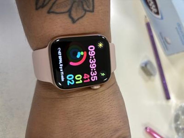 Harga Apple Apple Watch ConnectÃ©e Apple Watch Series GPS 44mm