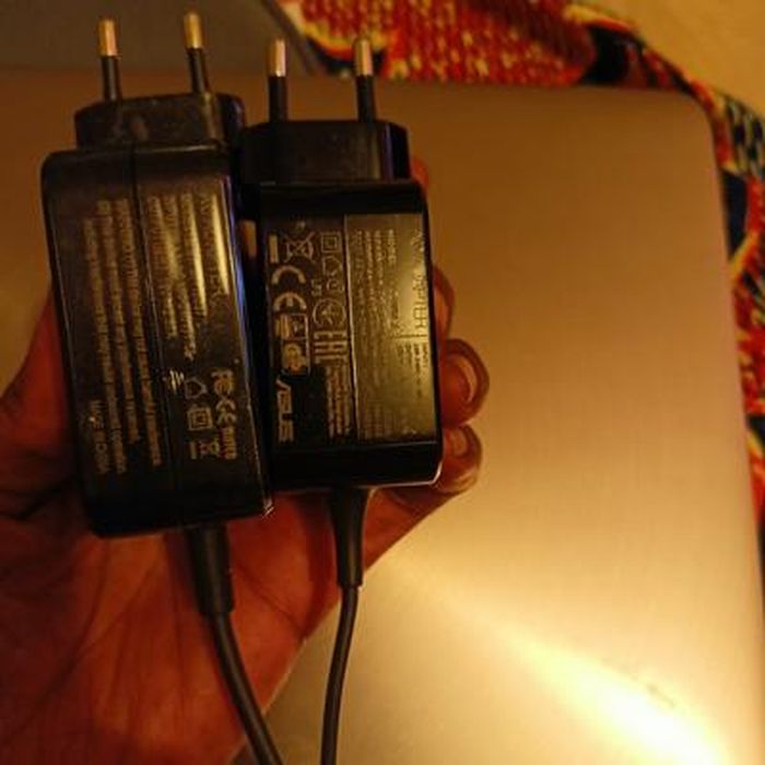 Chargeur Secteur Pour Asus E402W E402WA E403N E403NA - 19.5V, Connecteur 4.0x1.35mm, Neuf
