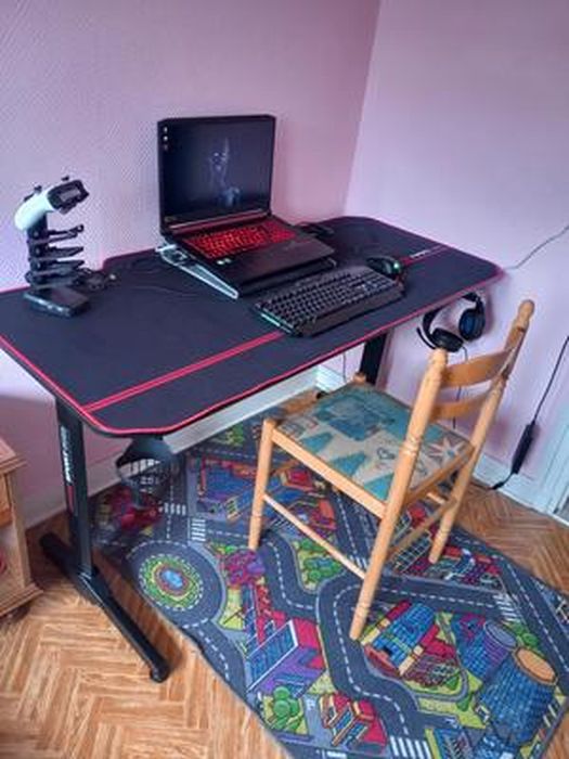Bureau gaming SyberDesk Bureau de jeu pour gamers 105 cm x 65 cm – Bureau  d'ordinateur pour bureau à domicile – Petit bureau avec lu - Cdiscount  Maison
