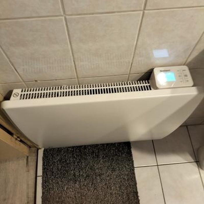 Radiateur électrique Bestherm ARIA 1000W - Inertie Sèche Céramique | Design Blanc, écran LCD, Programmable