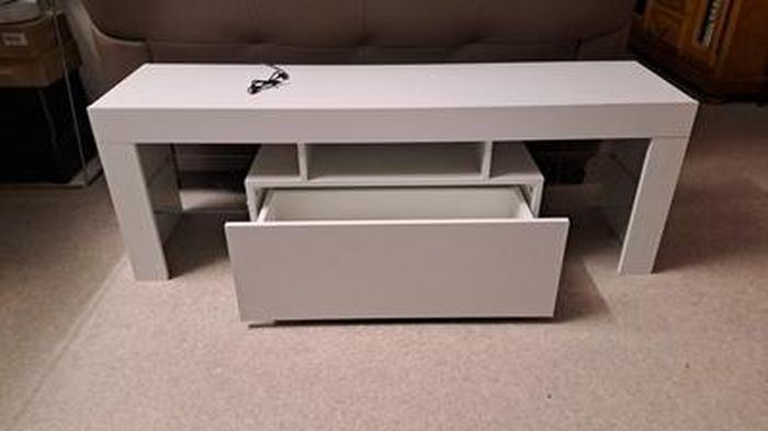 Meuble TV LED 130cm Blanc - Banc Télé Avec Rangement Verre