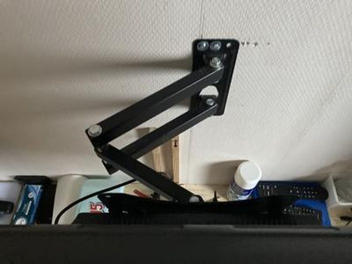 Support Mural TV VonHaus Pour écrans 32-70 Pouces - Fixation Ultra Plate à 20mm Du Mur - Capacité 45kg - VESA 400x400mm