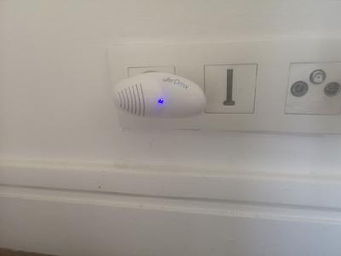Prise électrique anti-acariens à ultrasons écologique et atoxique