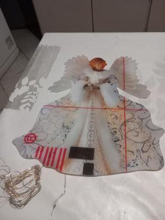 Cime De Sapin De Noël Ange Avec Guirlande Lumineuse - Taille 25x30 Cm - En Tissu, Ailes En Plumes - Décoration Festives Intérieur/extérieur