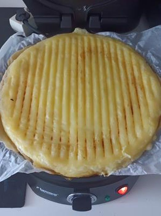 Four à Pizza électrique 8 Personnes Pizzetteria 1150 W Noir Bestron