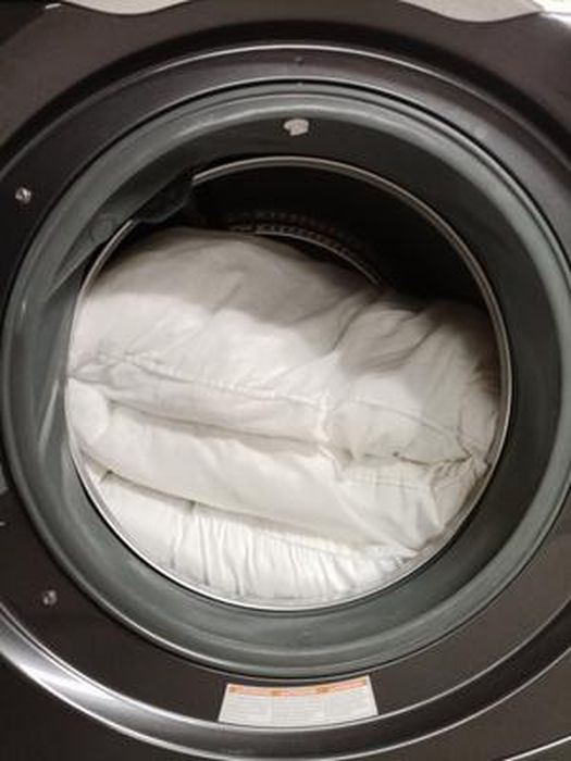 Le lave-linge Brandt BWF618DS peut laver 18 kg de linge - Les Numériques