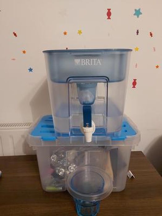 Distributeur d'eau Brita Flow avec 1 cartouche Maxtra Pro 1051126
