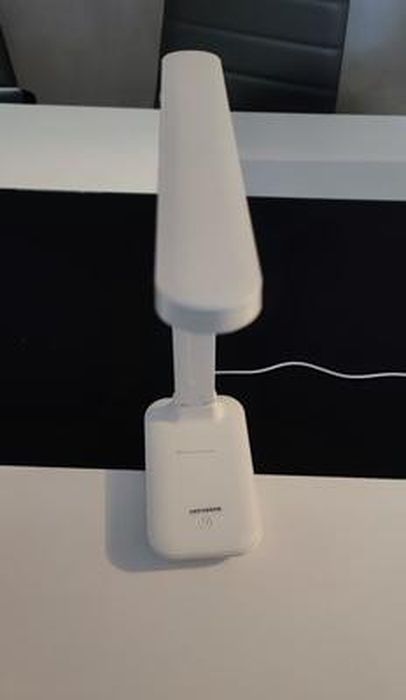 YOYIAG Lampe de bureau sans fil pliable LED Lampe de bureau Portable avec  variateur d'intensité 3 niveaux de luminosité, commande tactile  rechargeable par USB, l'étude, le travail : : Luminaires et  Éclairage