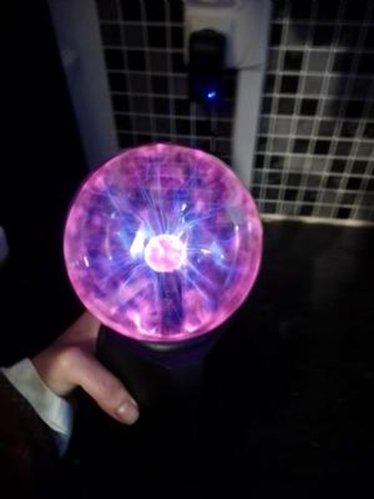 Boule plasma - 5 pouces - Nébuleuse, éclair, Veilleuse, Plug-in - pour les  fêtes, les décorations, les accessoires, la maison - Cdiscount Maison