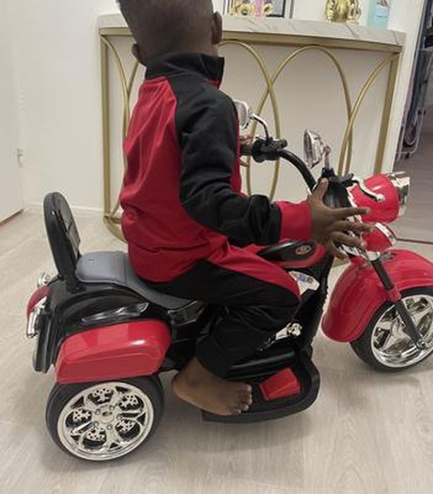 Moto Électrique 6V Pour Enfants 3+ COSTWAY, Scooter Avec 3 Roues Effet Sonore Et Lumineux 3km H Max Style De Chopper Rose Noir