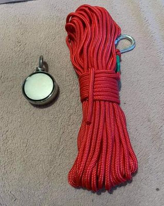 Aimant Pêche Néodyme Uolor - Double Face 300kg | 60mm | Avec Corde 20m, Gants | Trésor, Rivière