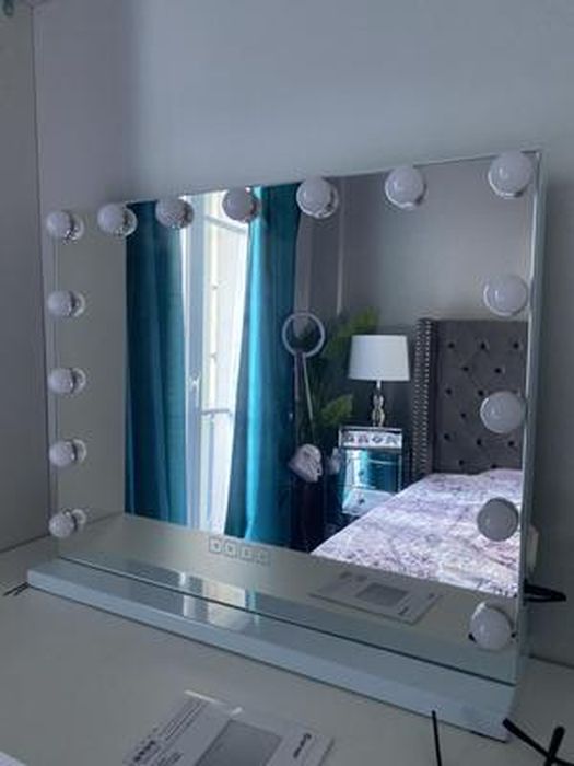 Giantex miroir de maquillage à commande tactile avec grossissement  10x,haut-parleur bluetooth,15 ampoules led réglable,3 températures de  couleur style hollywood pour dressing,plan de travail - Conforama
