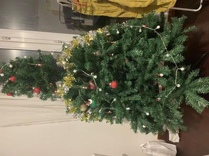 Sapin De Noël Artificiel Avec Socle En Fer, Branches Touffues, Feuilles En PVC, Décoration De