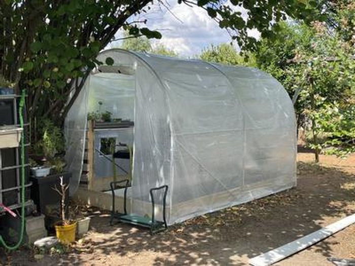 Serre tunnel de jardin 6m² blanche gamme maraîchère roma 2x3m Serre tunnel de jardin 6m² blanche gamme maraîchère roma 2x3m