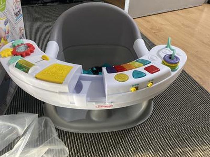 INFANTINO Jouet de Table Ventouse Ferris Wheel pour Chaise Haute avec 3 Amis sur Thème de Jungle/Musique, Multicolore, 1 Unité 315125-00