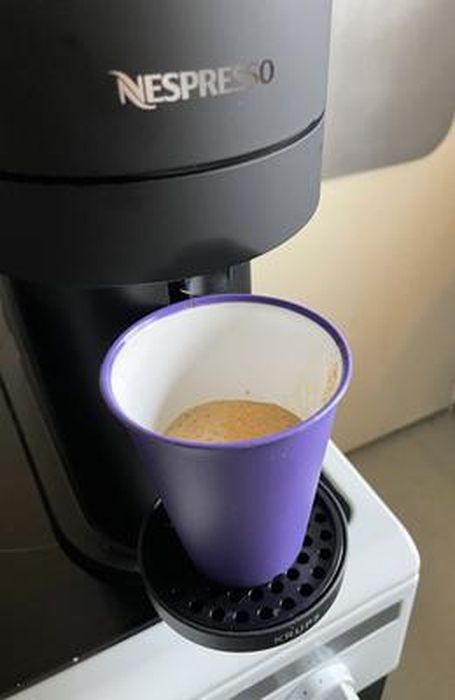 Krups - Cafetière à dosette ou capsule Krups Nespresso Vertuo Next Premium  Noire 1,1L Finitions Chromées YY4297FD - Expresso - Cafetière - Rue du  Commerce
