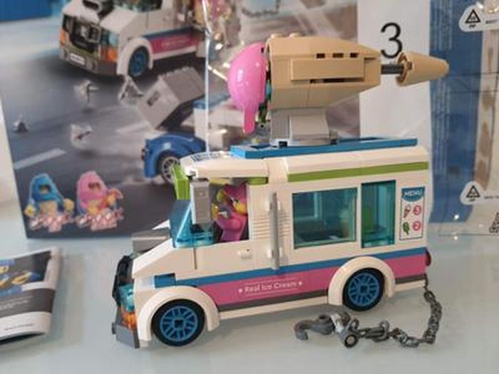 LEGO 60314 City La Course-Poursuite du Camion de Glaces, Jouet de Voiture  de Police, avec 2 Bandits, Cadeau Enfants Des 5 Ans - ADMI