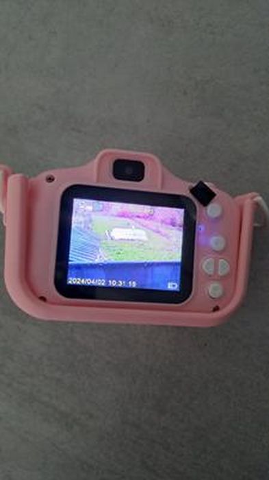 Appareil Photo Numérique Enfant Rose – Double Objectif, écran IPS 2″, Vidéo 1080p, 32 Go Inclus