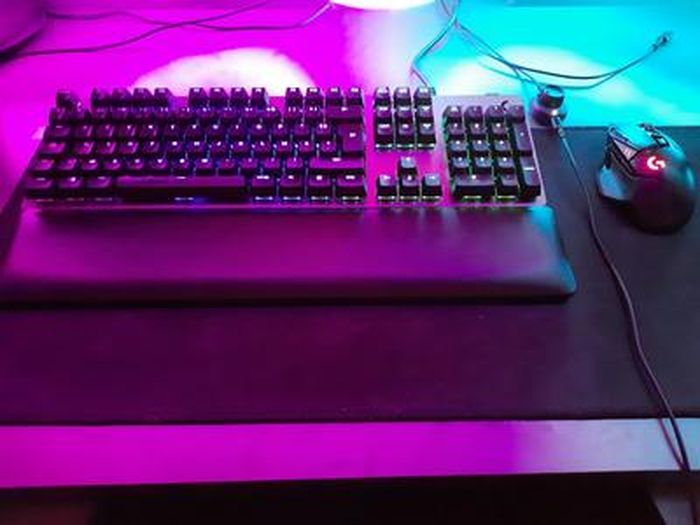LOGITECH - Pack gaming clavier G502 Lightspeed + souris sans fil