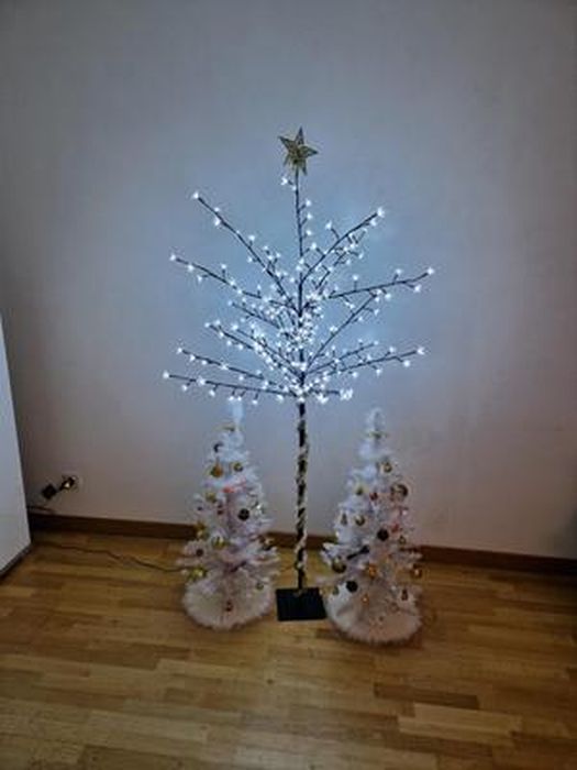 Arbre artificiel lumineux avec 160 LED blanc chaud Aspect olivier Vert  122cm Pour la décoration de fêtes et de mariages[611] - Cdiscount Maison