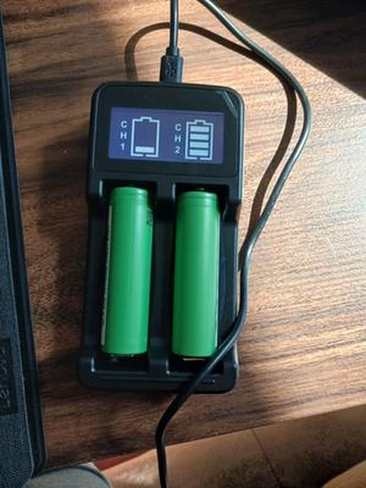 Chargeur Piles Rapide Dilusi - Ecran LCD AA AAA 18650 Ni-MH Li-ion