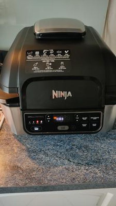 Grill d'intérieur NINJA FOODI AG301EU - Technologie Cyclonic Air - 5 modes  de cuisson préprogrammés - Cdiscount Electroménager