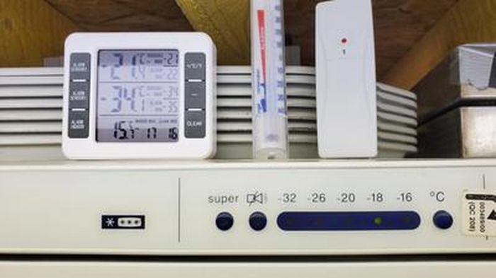 Thermomètre de Frigo Congelateur, Thermomètre de Réfrigérateur sans Fil  avec 2 Capteurs, Alarme Sonore, Min/Max - Gris - Cdiscount Maison