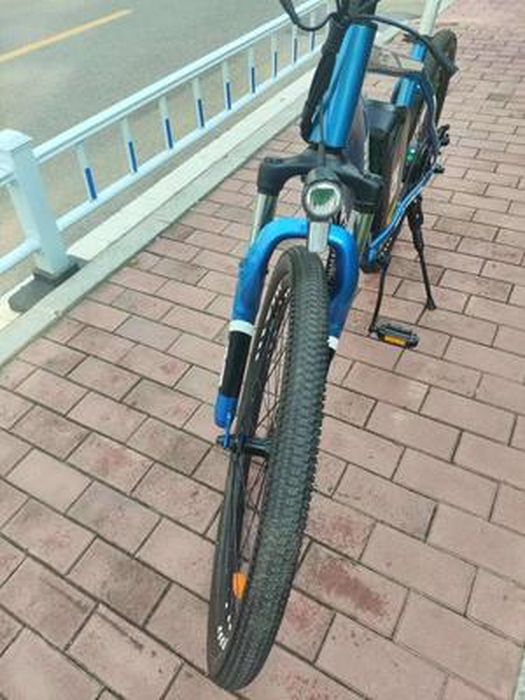 Rcb vélo électrique 26 pouces bleu, shimano 7 vitesses, e-bike urbain  adulte,batterie 36v/12ah moteur 250w,pédalage assisté autonomie 35-90km -  Conforama