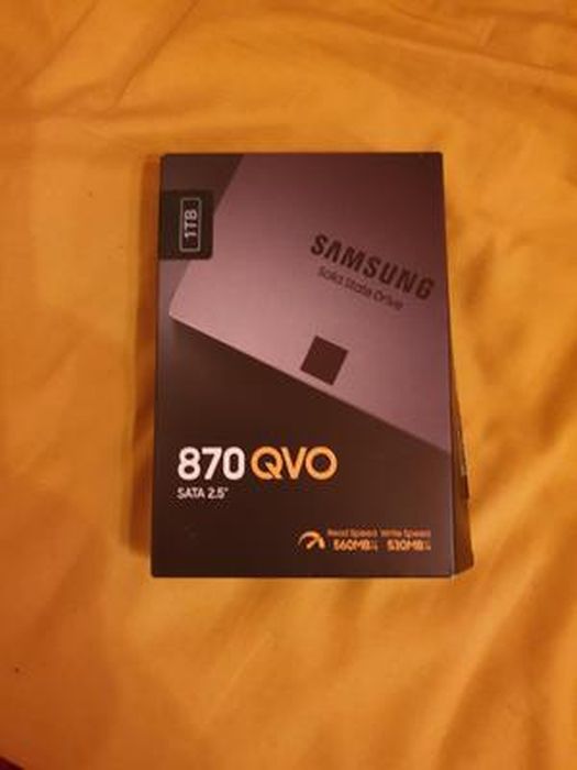 Samsung 870 QVO MZ-77Q2T0BW  Disque SSD Interne 2 To, SATA III, 2,5'' -  Technologie QLC seconde génération : : Informatique