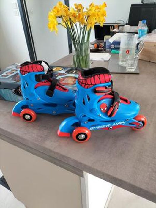 Rollers en Ligne Enfant Adulte avec Roues Lumineuses Patins à roulettes Rollers en Ligne Enfant Adulte avec Roues Lumineuses Patins à roulettes