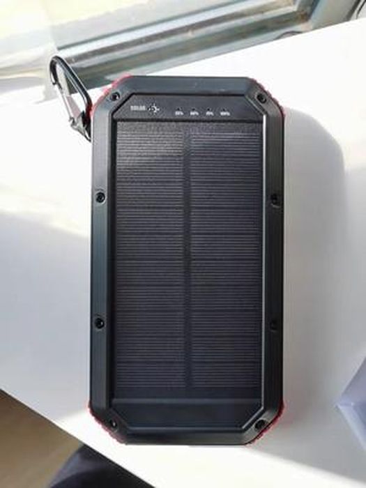 Batterie Externe Solaire Noir - Capacite 20 000 Mah - Câble Multi USB 3 en  1 - Power Bank De Secours - Compatible pour Telepho[138] - Cdiscount  Téléphonie