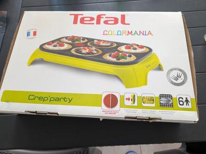 Tefal Crepiere Elettrica CrepParty Colormania - Piastra Antiaderente Per Crêpes Con ThermoSpot E Spatole