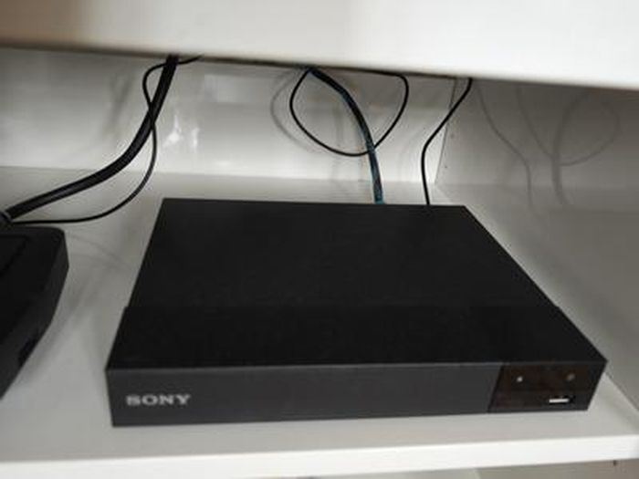Legrand - Mécanisme Triple PC 2P+T Céliane - 16A - Précâblée - Réf : 067126 - Vente Matériel Électrique