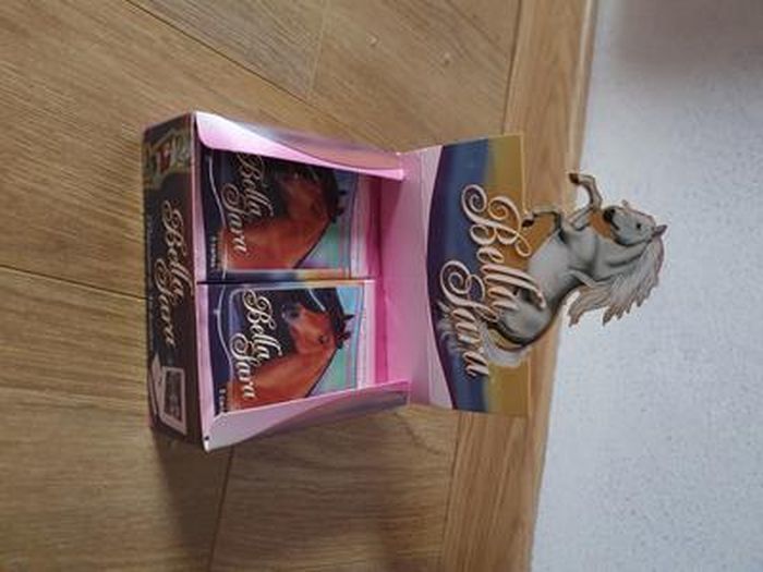 BELLA SARA BOITE DE 36 BOOSTERS NEUVE SOUS BLISTER. - Cdiscount Jeux -  Jouets