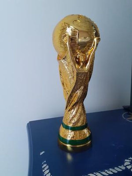 Réplique Coupe Du Monde De Football En Résine ABS - 10,6 Pouces (27 Cm) - Trophée Décoratif Bureau Ou Chambre - Modèle 2022 Argentine - 12
