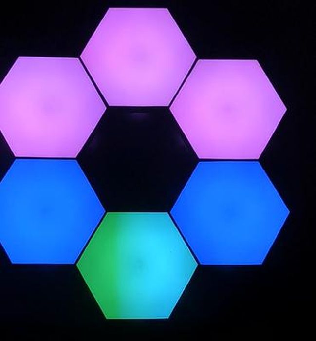 Lumières hexagonales avec télécommande, appliques murales hexagonales  intelligentes de bricolage, panneaux muraux de lumière LED hexagonale à  double contrôle avec alimentation USB 5y