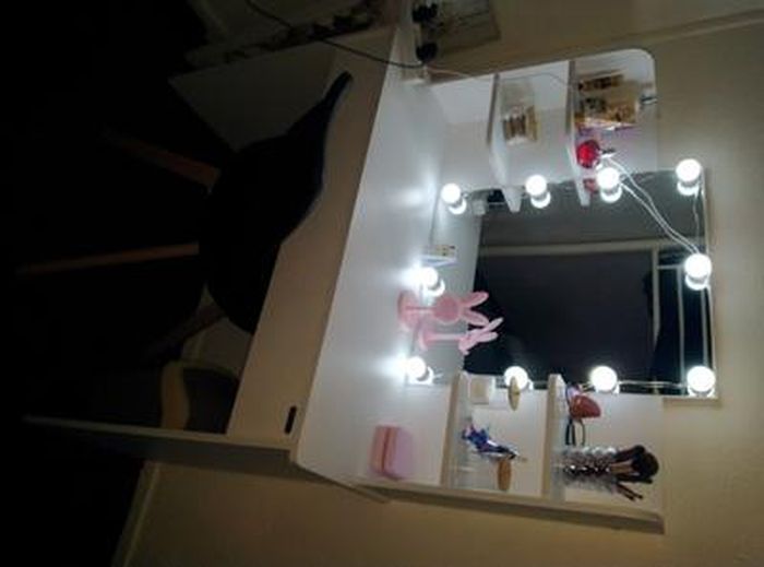 Coiffeuse Lucia Blanc Avec Miroir éclairage LED - Table Maquillage, Tiroir 3 Compartiments, Rangement Dressing
