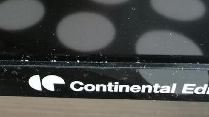 Téléviseur Continental Edison Android TV 42' Full HD (105,4 cm) Android (9)  Wifi - Indice de Réparabilité