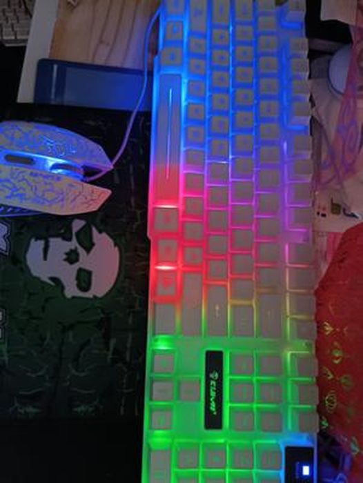 Pack clavier,souris et tapis de souris Gamer Clavier RGB touches  semi-mécaniques-Souris Gamer ambidextre Noir W783 G0C0EF - Cdiscount  Informatique